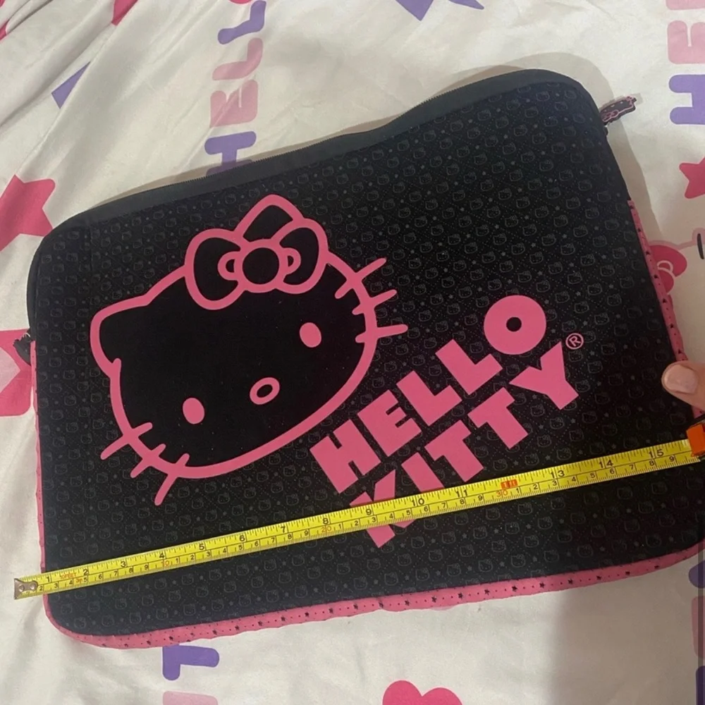 Authentic Hello kitty lap top case - Picture 7 of 7